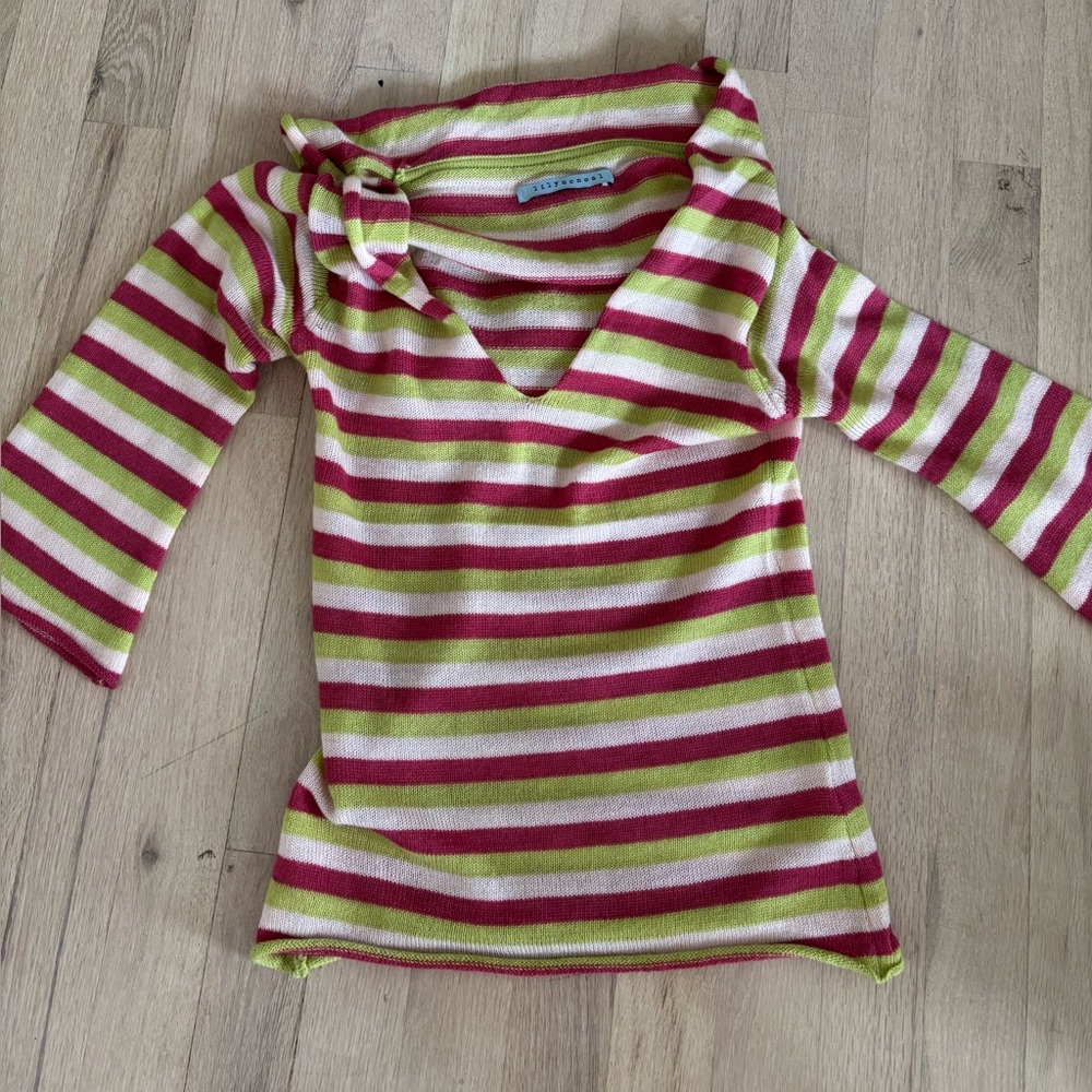 Striped V-Neck Sweater Lily McNeal aso Jessica Simpson